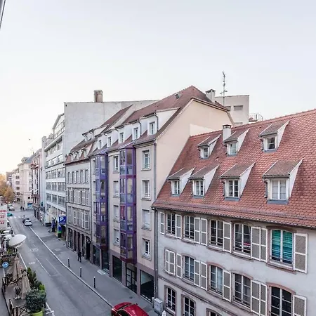 Central & Cosy City Center